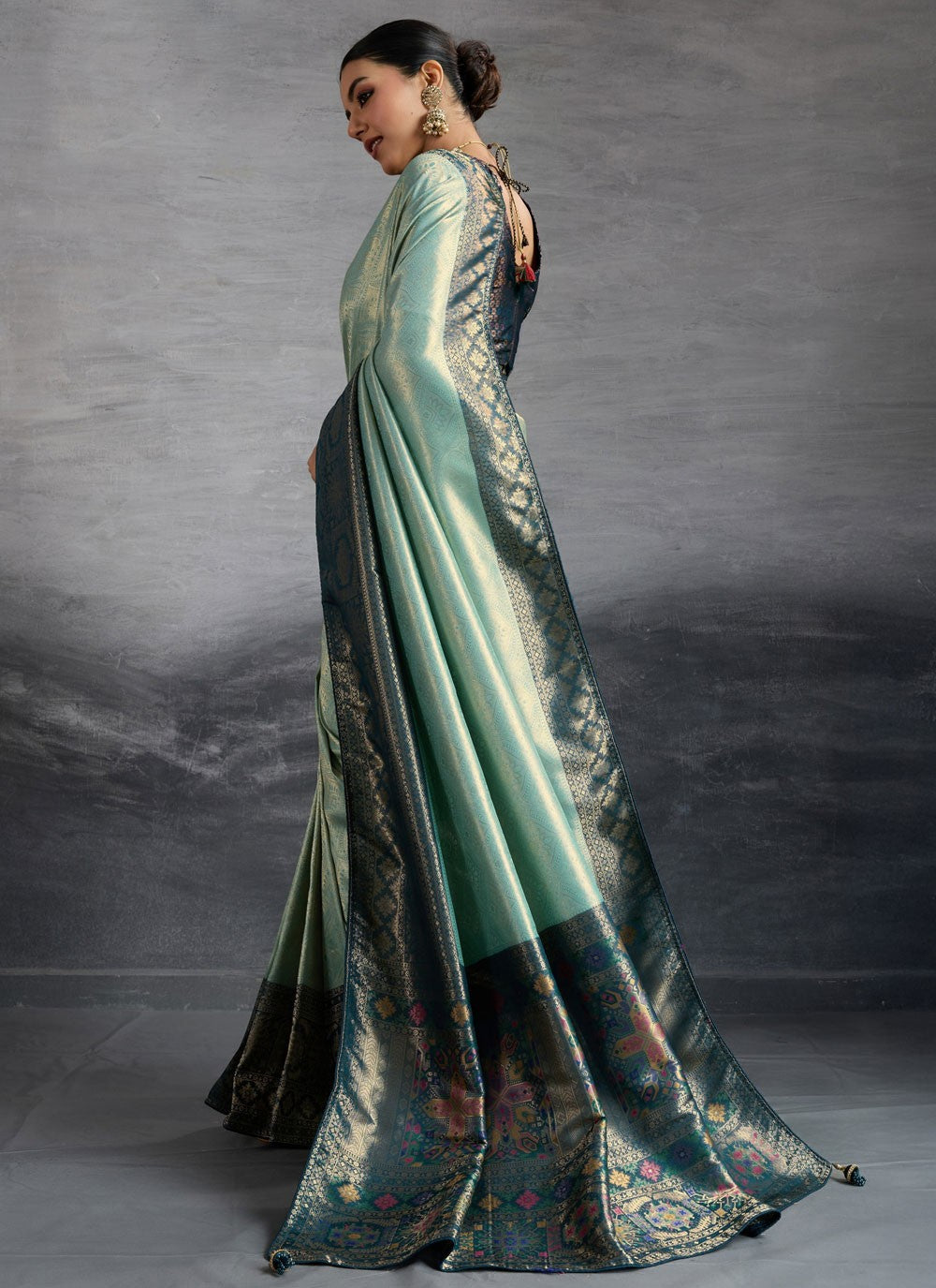 Aqua Blue Kanjivaram Silk Classic Saree Meenakari, Woven, Zari S17634