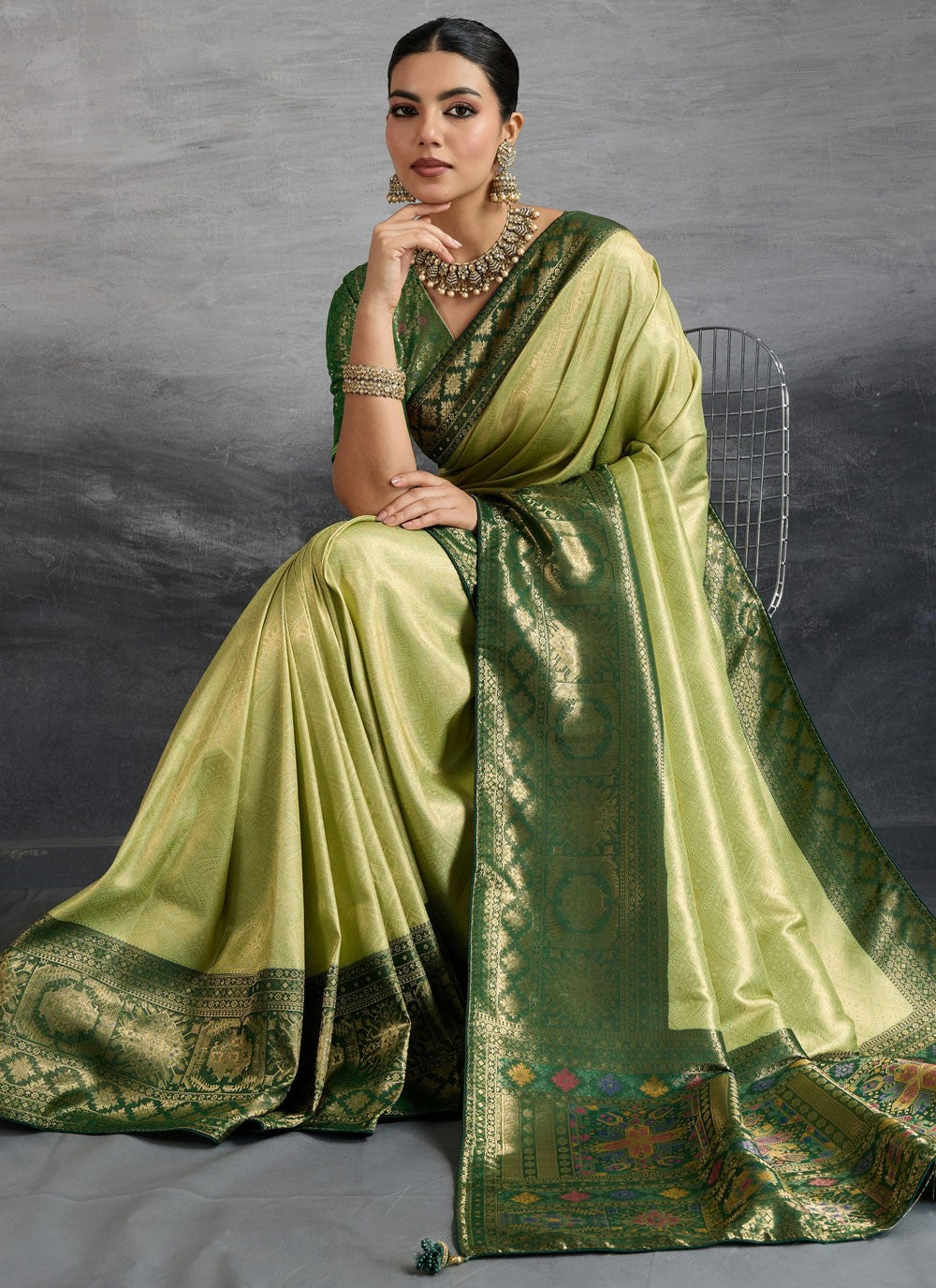 Green Kanjivaram Silk Designer Saree Meenakari, Woven, Zari S17636