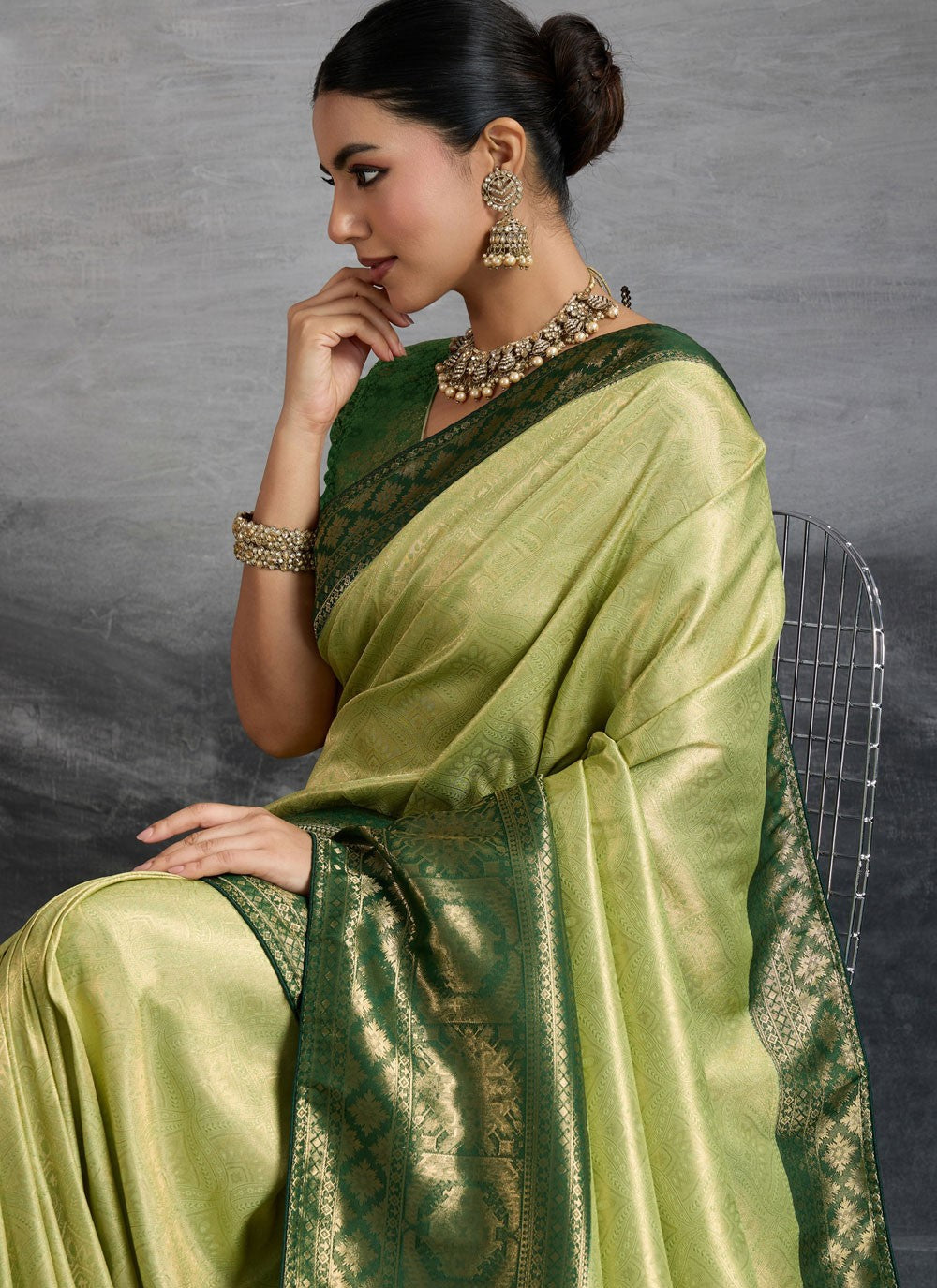 Green Kanjivaram Silk Designer Saree Meenakari, Woven, Zari S17636