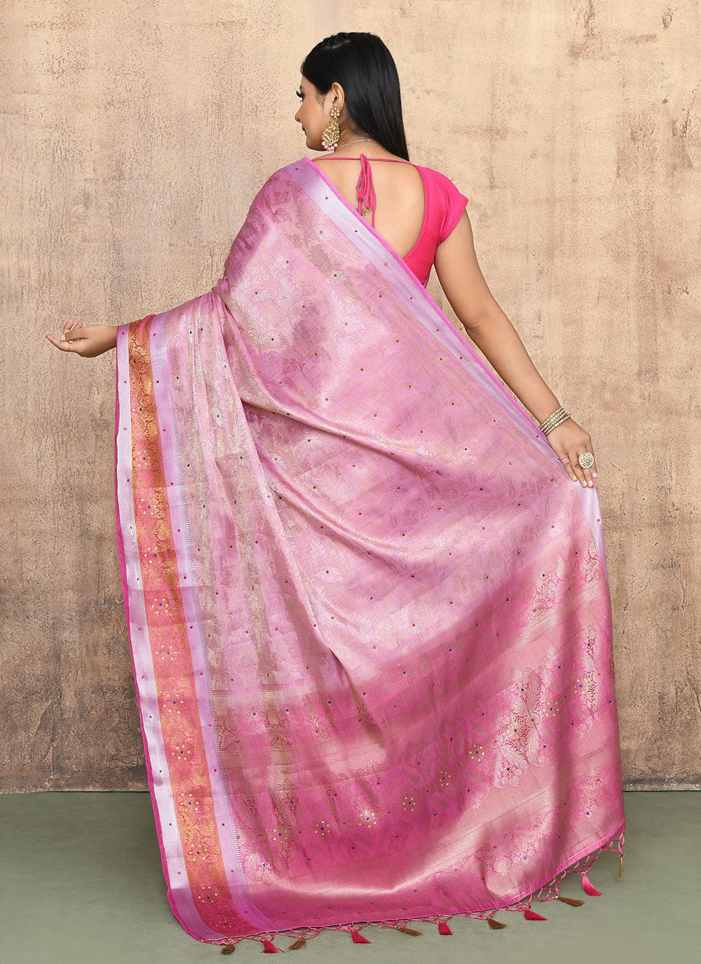 Classic Saree Hand Embroidery Pink Kanjivaram Silk Saree S13145