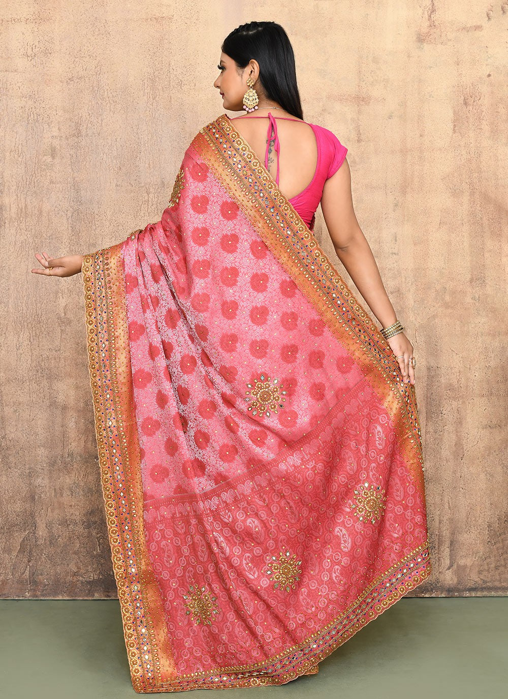 Classic Saree Hand Embroidery Pink Kanjivaram Silk Saree S13109