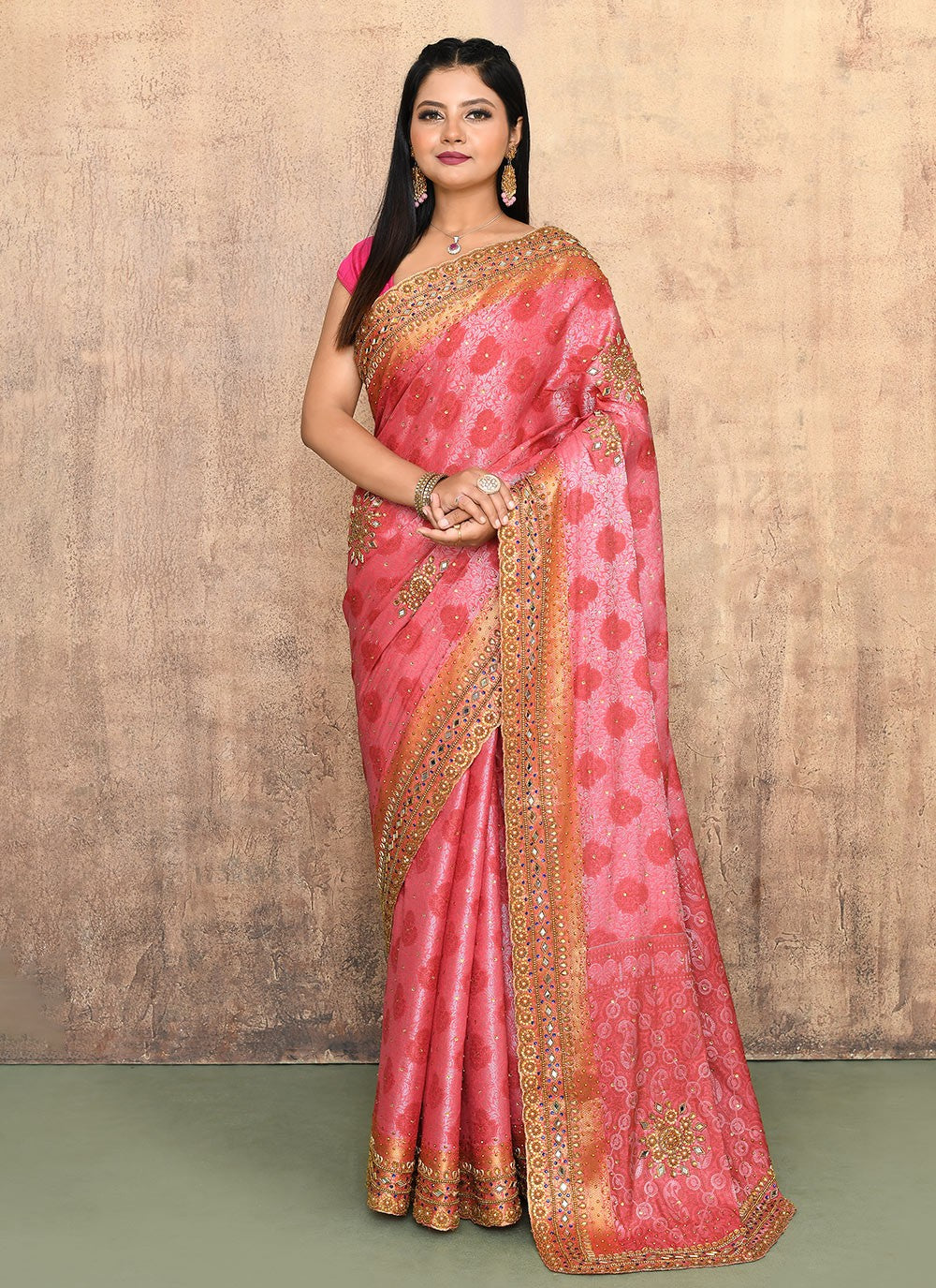 Classic Saree Hand Embroidery Pink Kanjivaram Silk Saree S13109