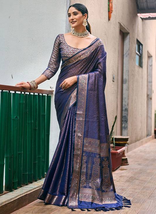 Trendy Saree Woven Navy Blue Kanjivaram Silk Saree S12525