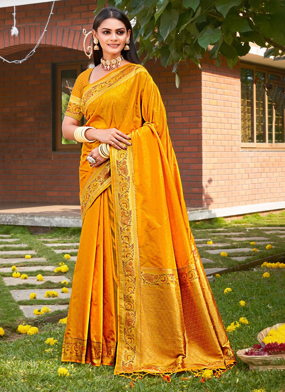 Traditional Weaving Zari Kanjivaram Silk Saree - S5157