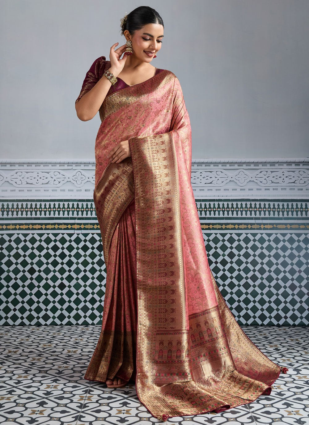 Peach Kanjivaram Silk Contemporary Saree Woven S18067