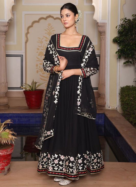 Salwar Suit Lace Black Georgette T5870