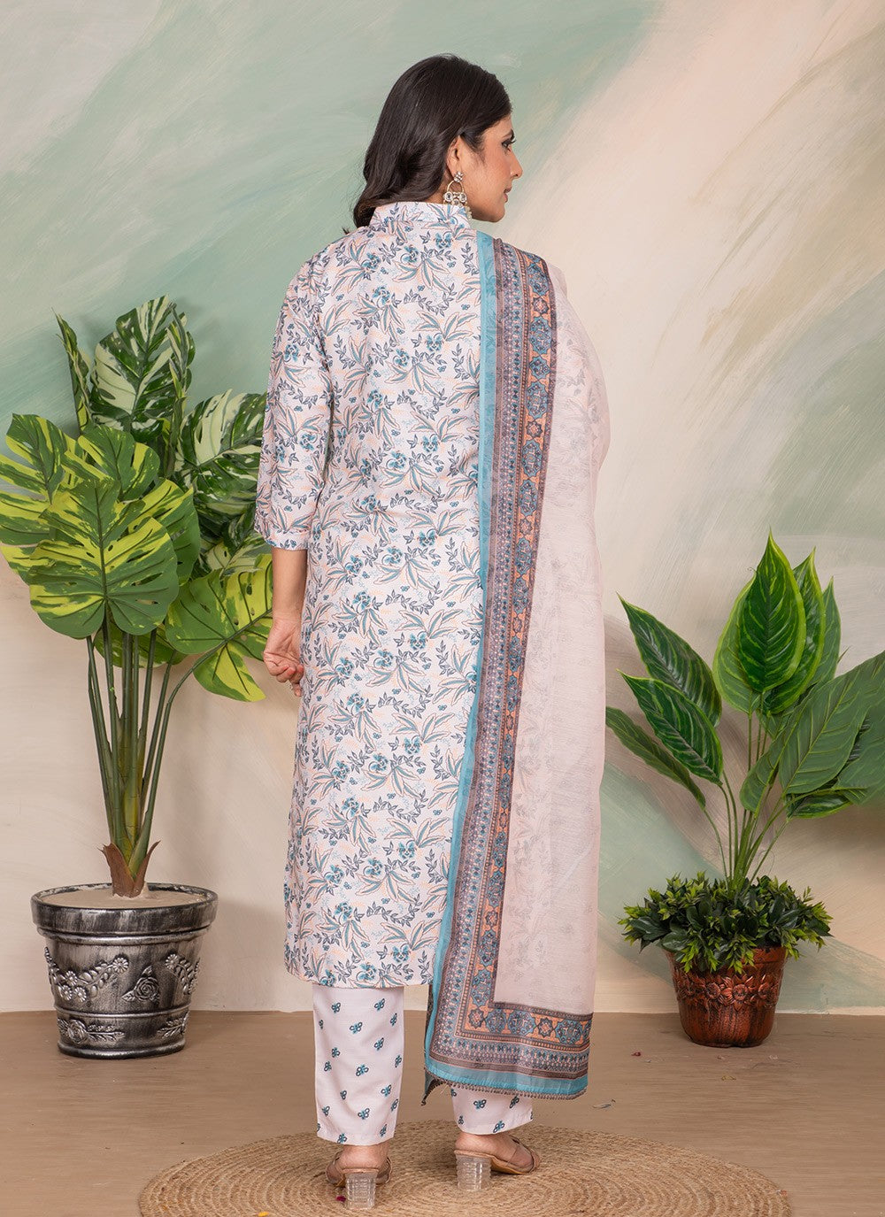 Pant Style Suit Lace Off White Rayon T5047