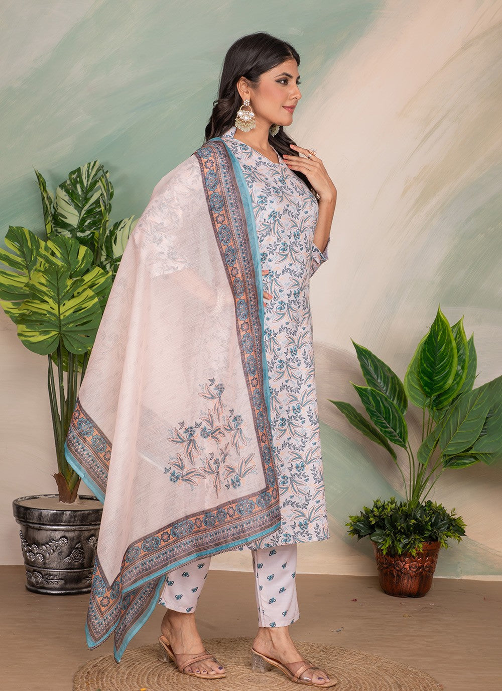 Pant Style Suit Lace Off White Rayon T5047
