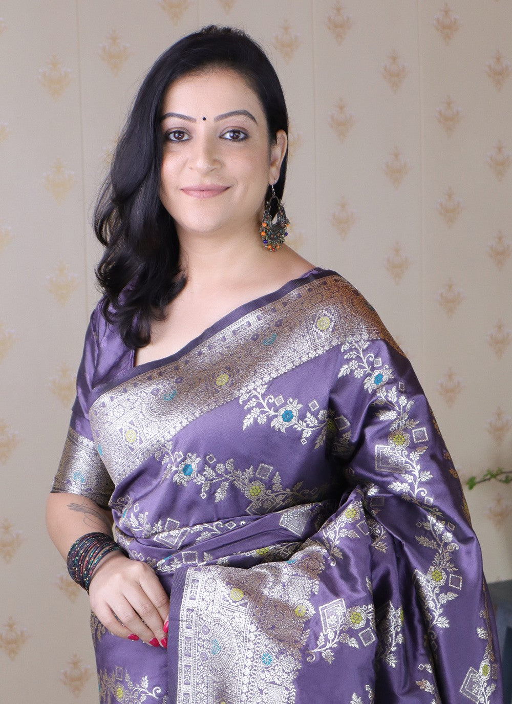 Lavender Banarasi Silk Trendy Saree Woven S19524
