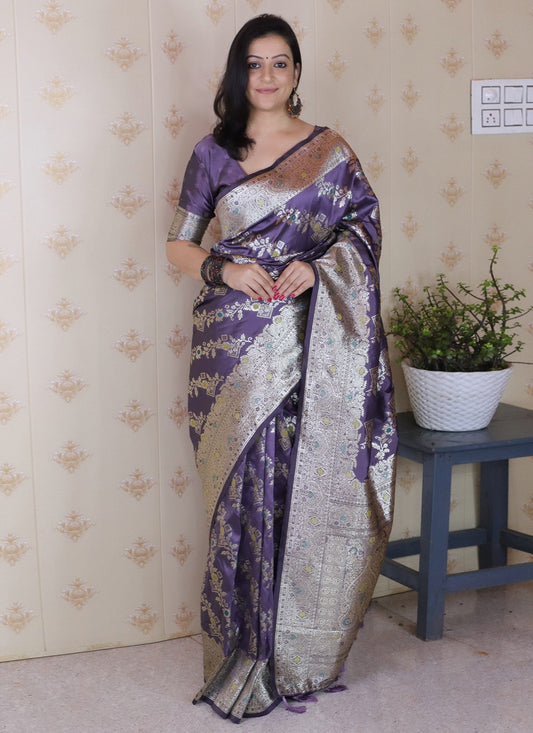 Lavender Banarasi Silk Trendy Saree Woven S19524