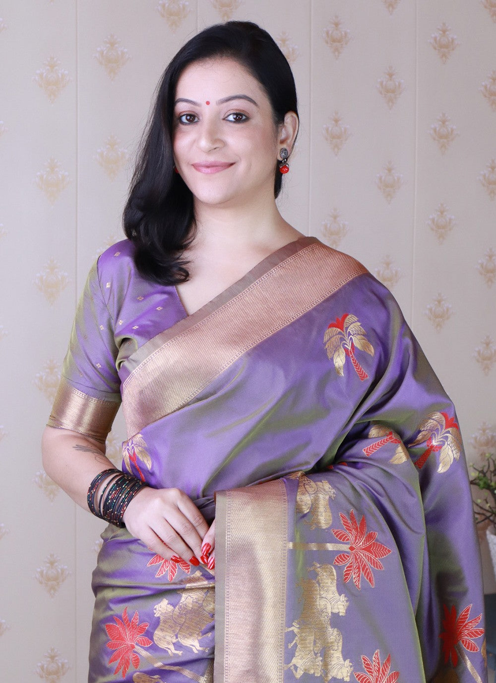 Lavender Silk Trendy Saree Meenakari, Woven S19472
