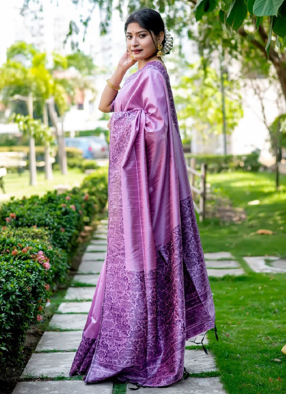 Trendy Border Work Handloom Silk, Raw Silk Saree - S3549