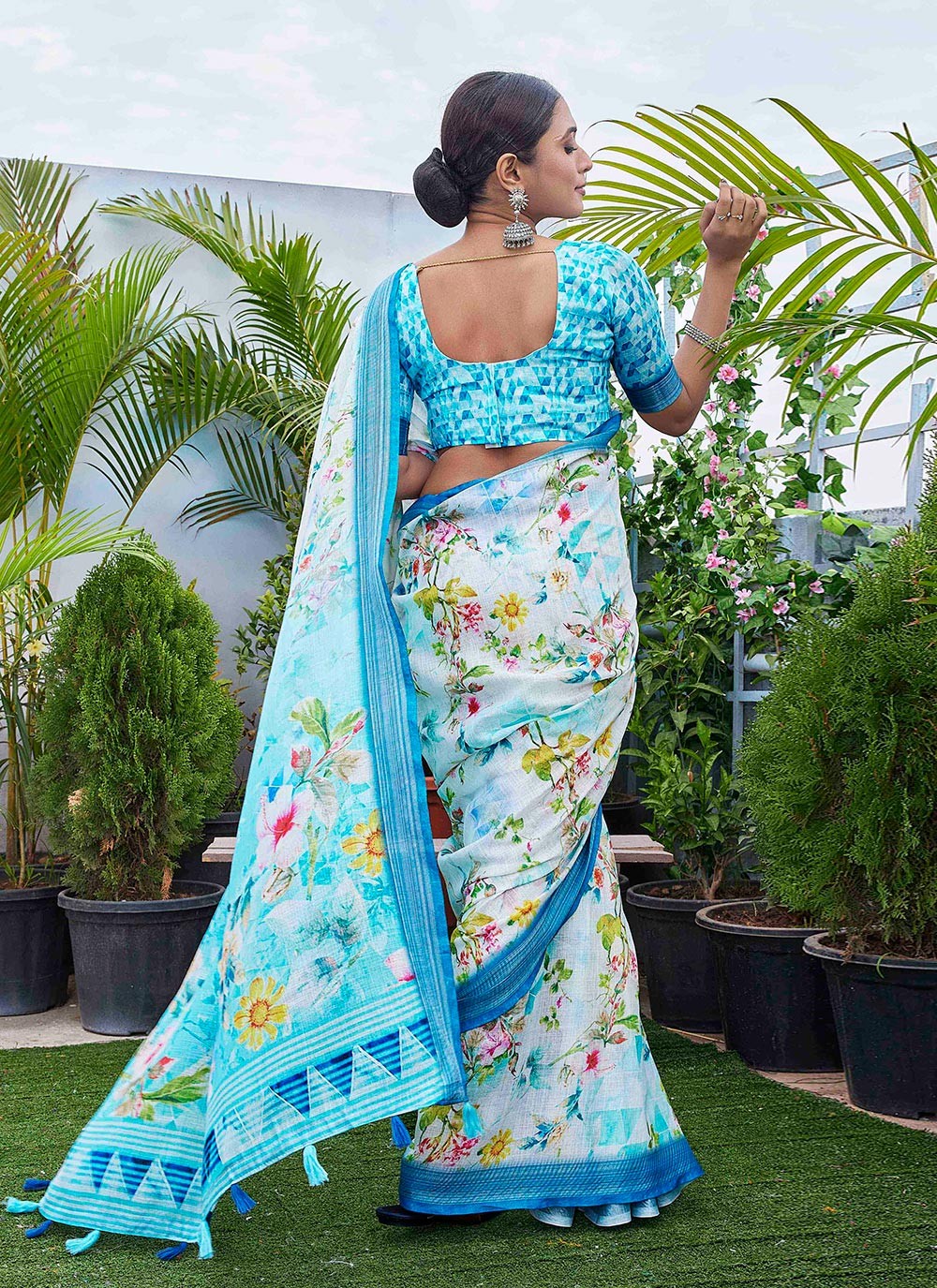 Classic Digital Print Linen Saree - S8986