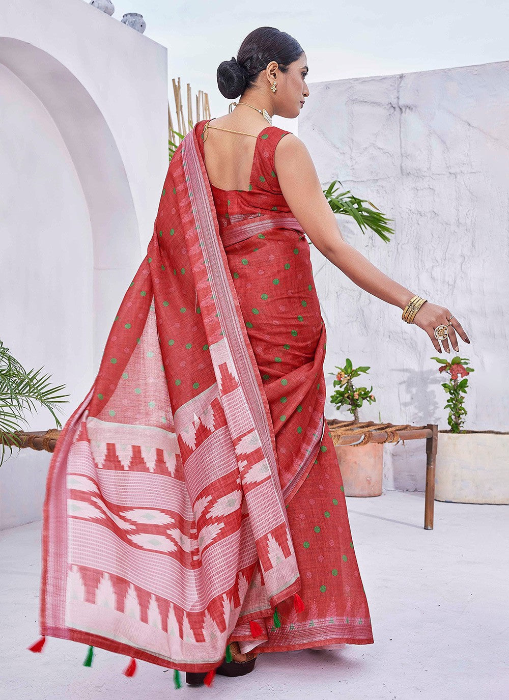 Classic Digital Print Linen Saree - S8986