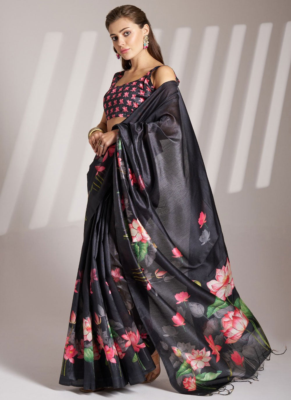 Floral Printed Linen Black Saree S14208