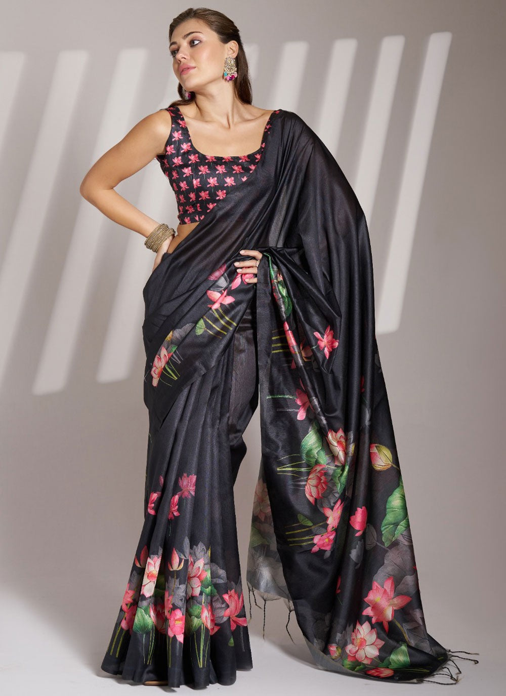 Floral Printed Linen Black Saree S14208