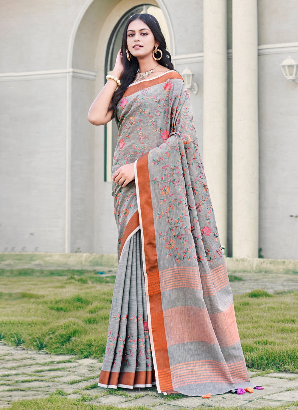 Traditional Weaving Zari Linen Saree - S4539