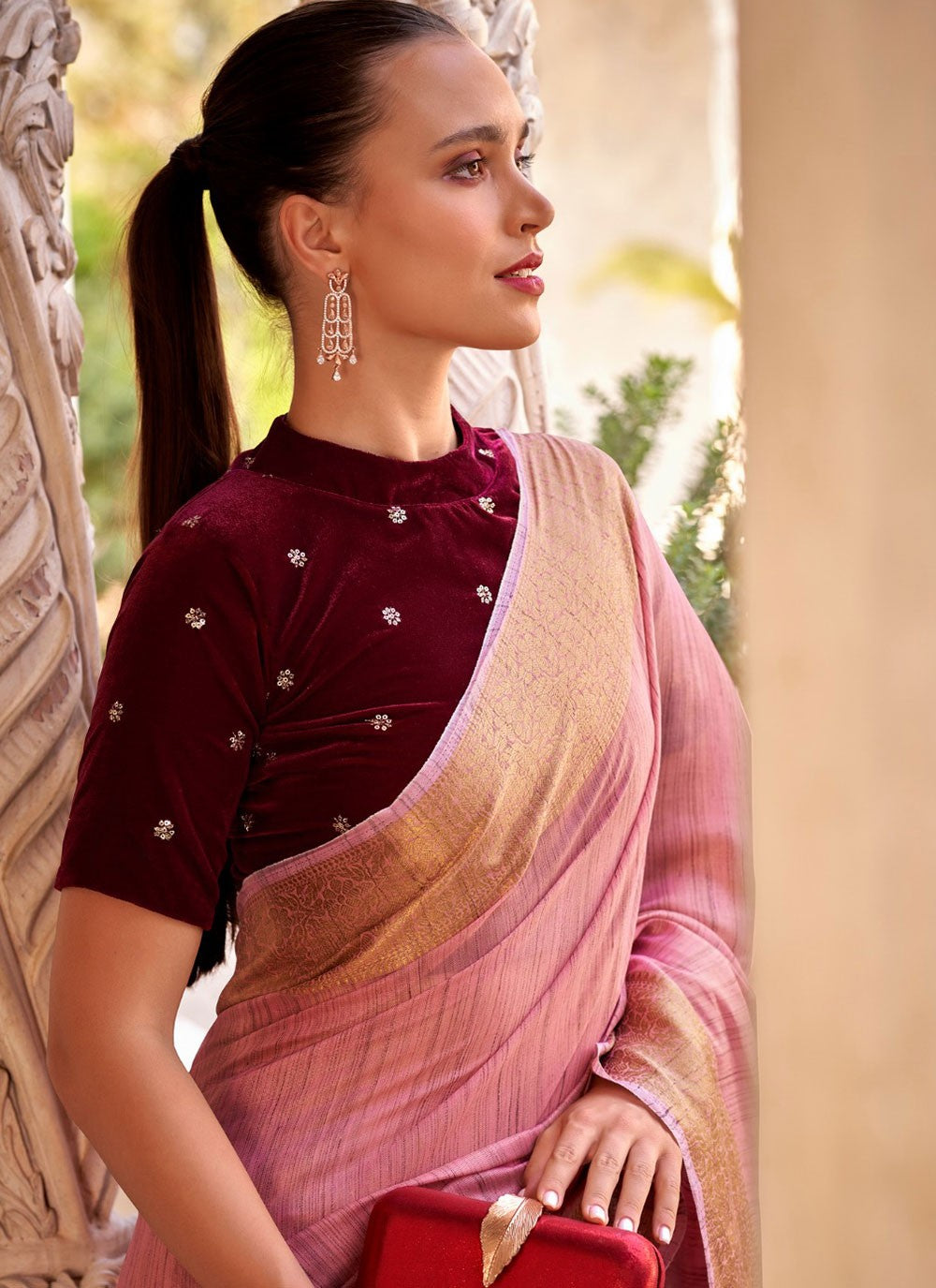 Classic Woven Linen Saree - S7223
