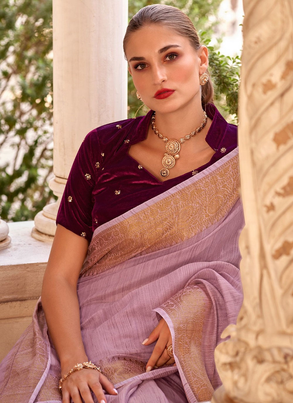 Classic Woven Linen Saree - S7223