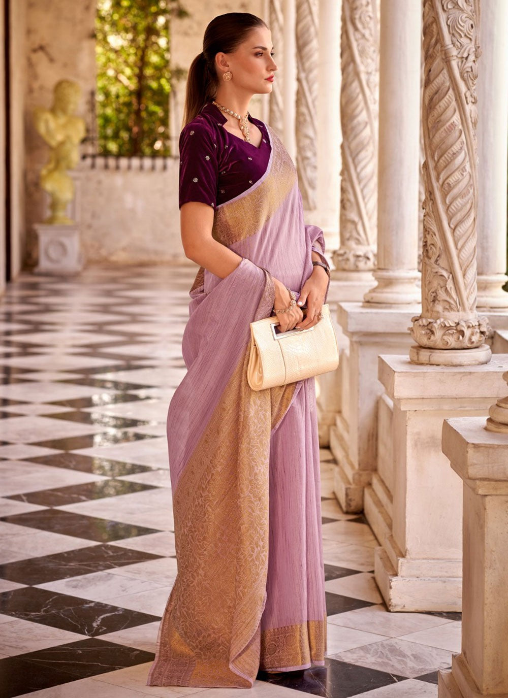 Classic Woven Linen Saree - S7223