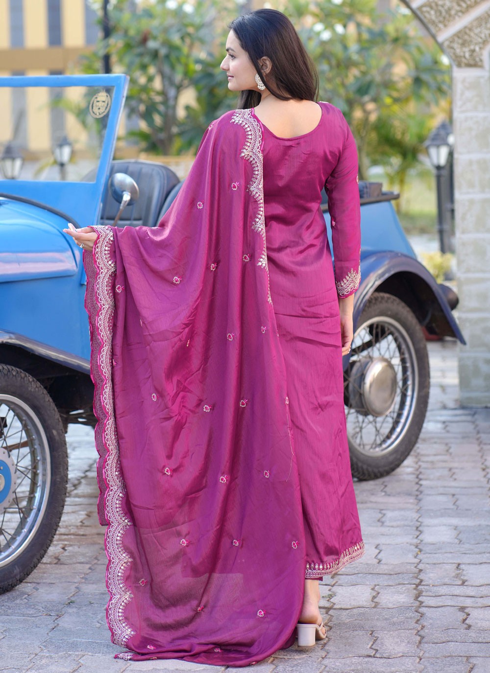 Archive Embroidered, Sequins, Zari 316802 Magenta T6829