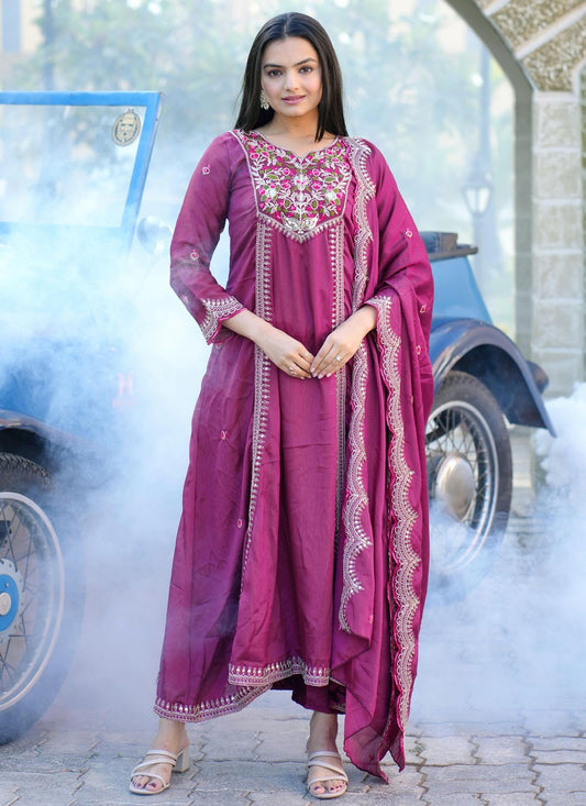 Archive Embroidered, Sequins, Zari 316802 Magenta T6829