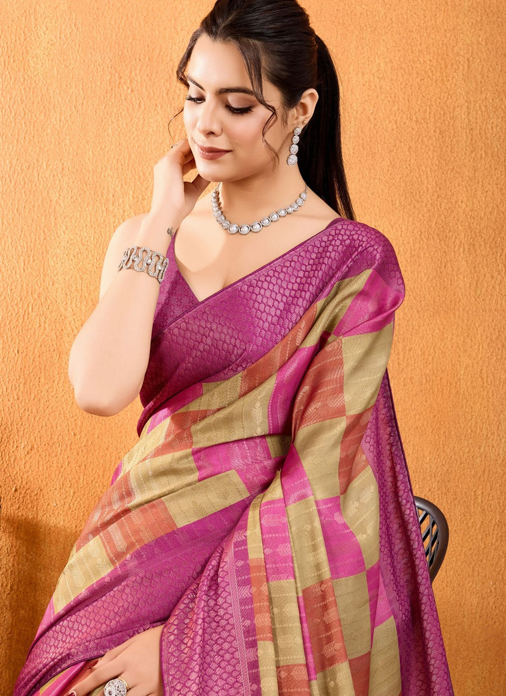 Weaving Zari Brocade Magenta Saree S14174