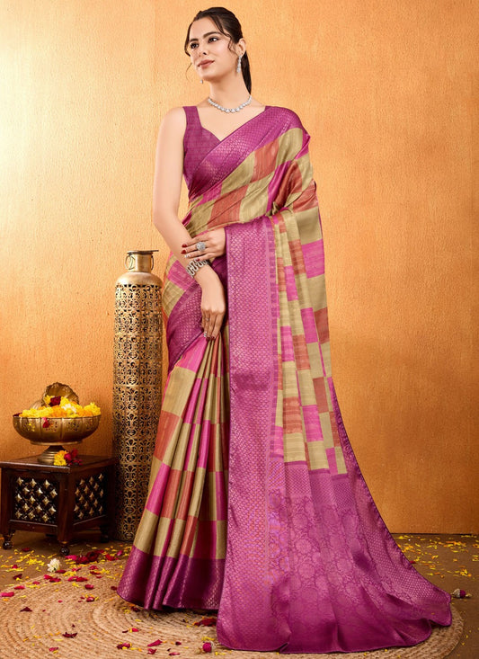 Weaving Zari Brocade Magenta Saree S13938