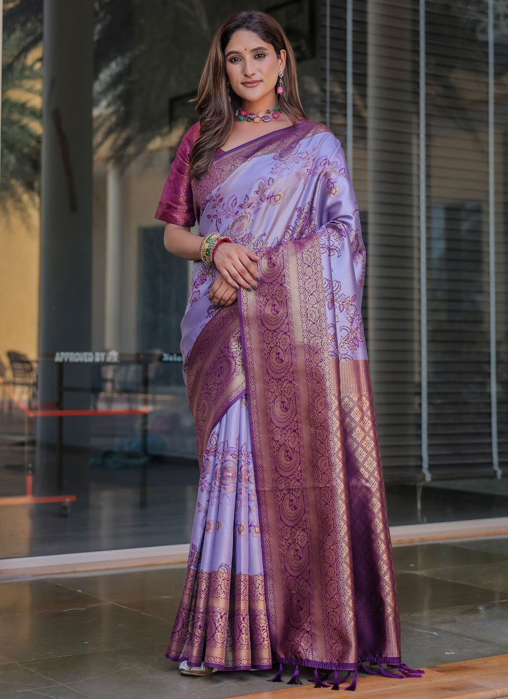 Traditional Woven Lavender Malbari Silk Saree S12351