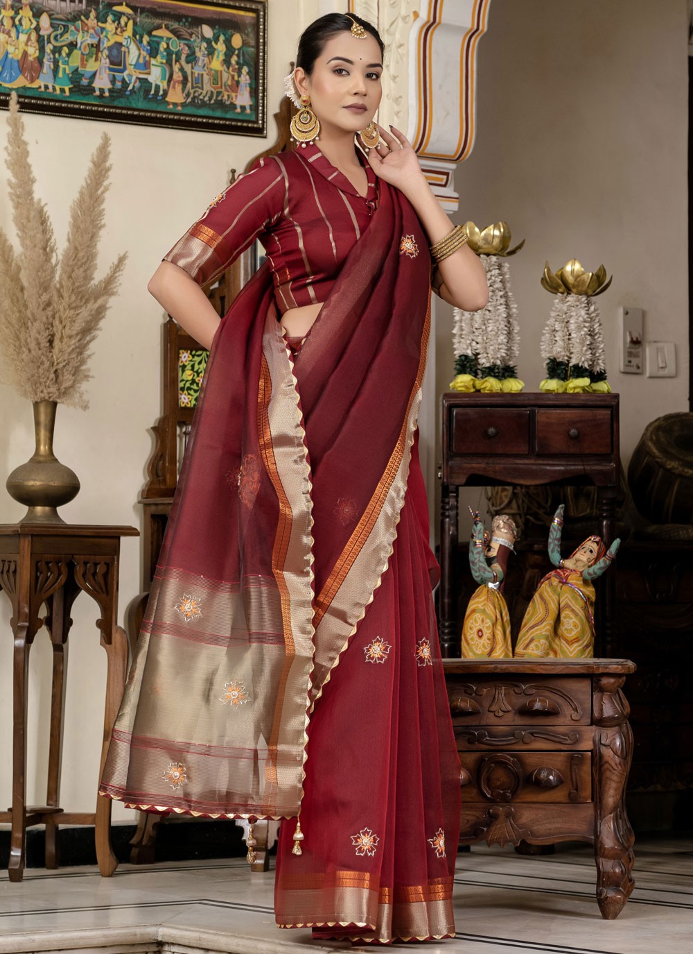 Maroon Linen Classic Saree Cutdana, Woven, Zari S15717