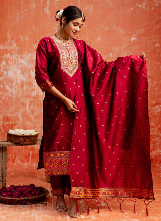 Salwar Suit Embroidered Maroon T7353