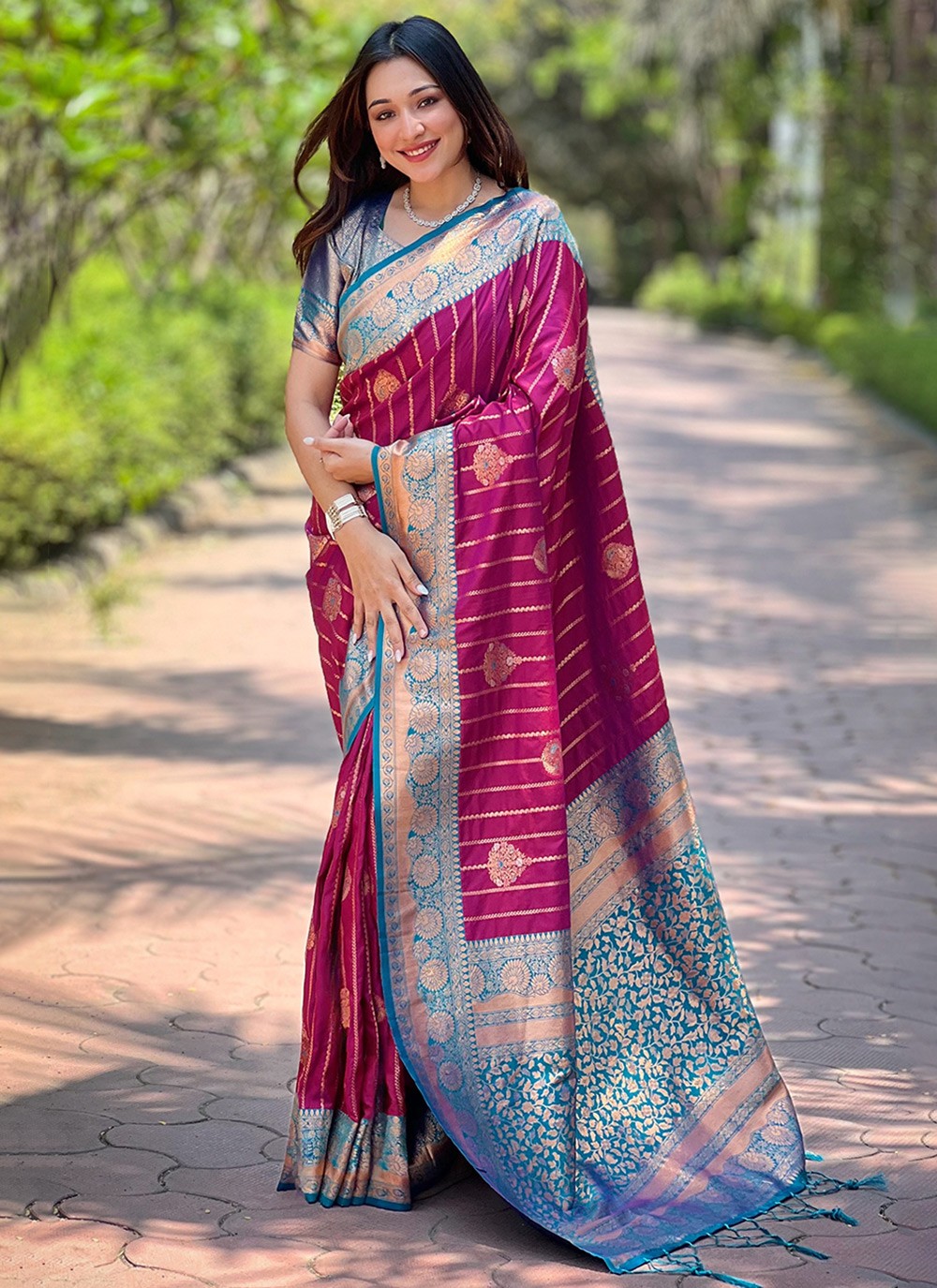 Traditional Weaving Zari Silk Saree - S8375