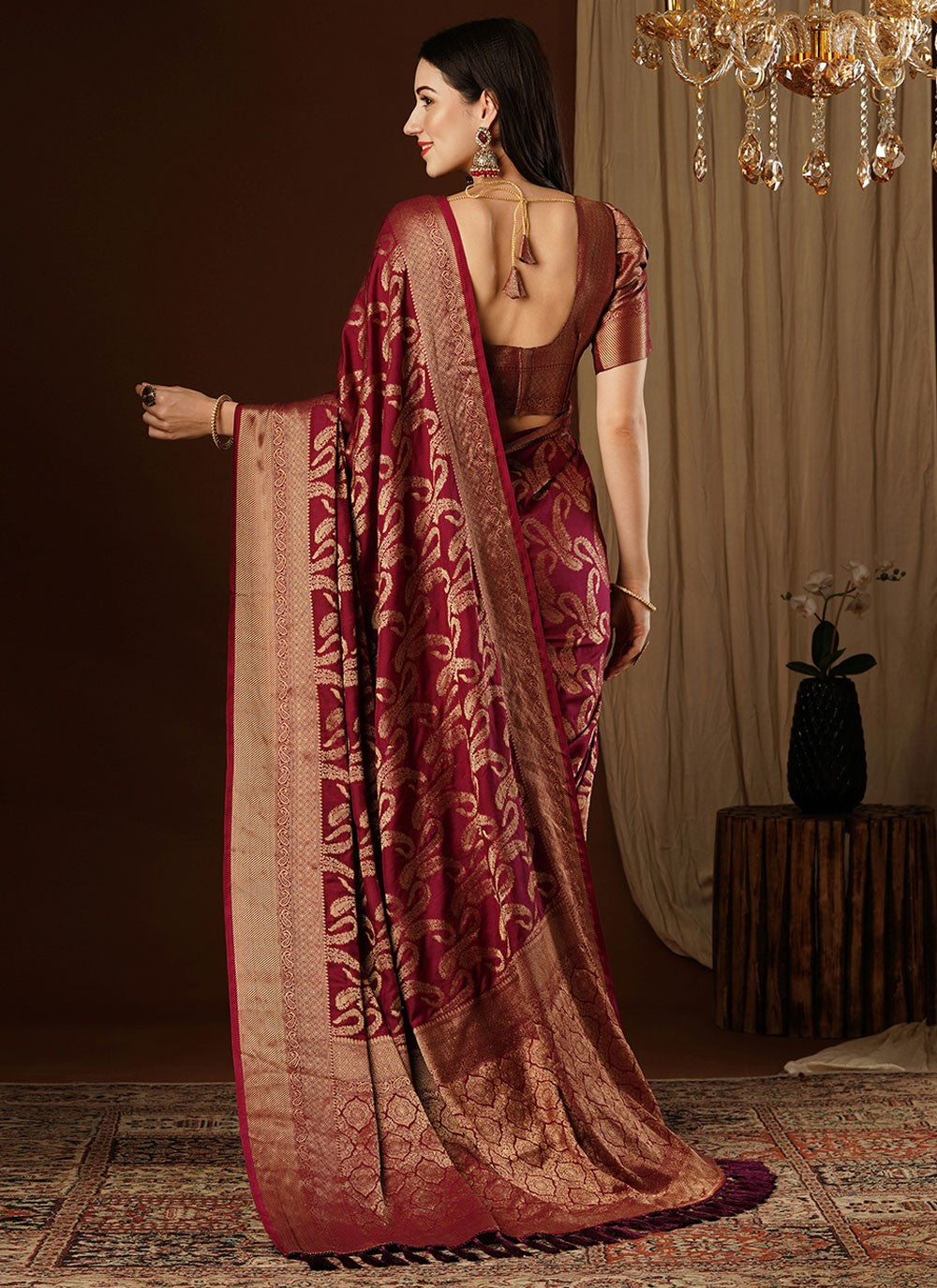 Contemporary Weaving Zari Viscose Saree - S8235