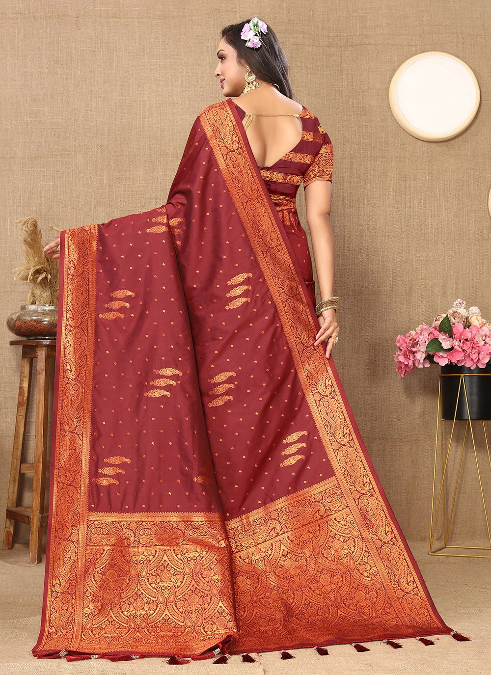 Classic Weaving Zari Silk Saree - S5472