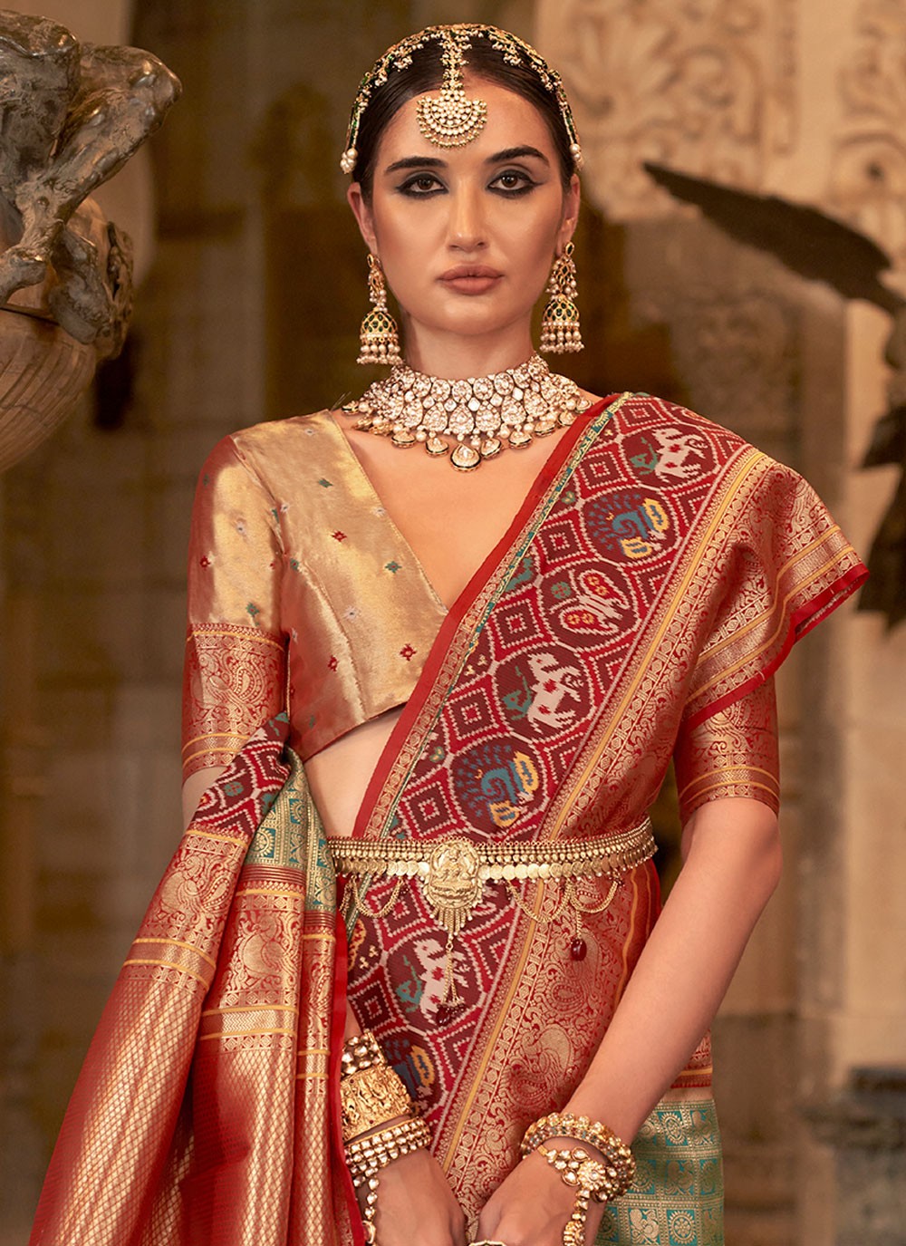 Trendy Meenakari Banarasi Silk Saree - S4928