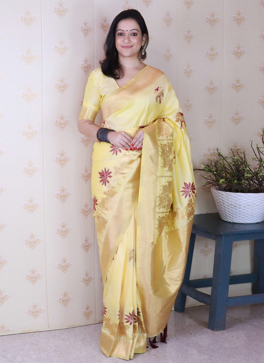 Yellow Silk Classic Saree Meenakari, Woven S19473