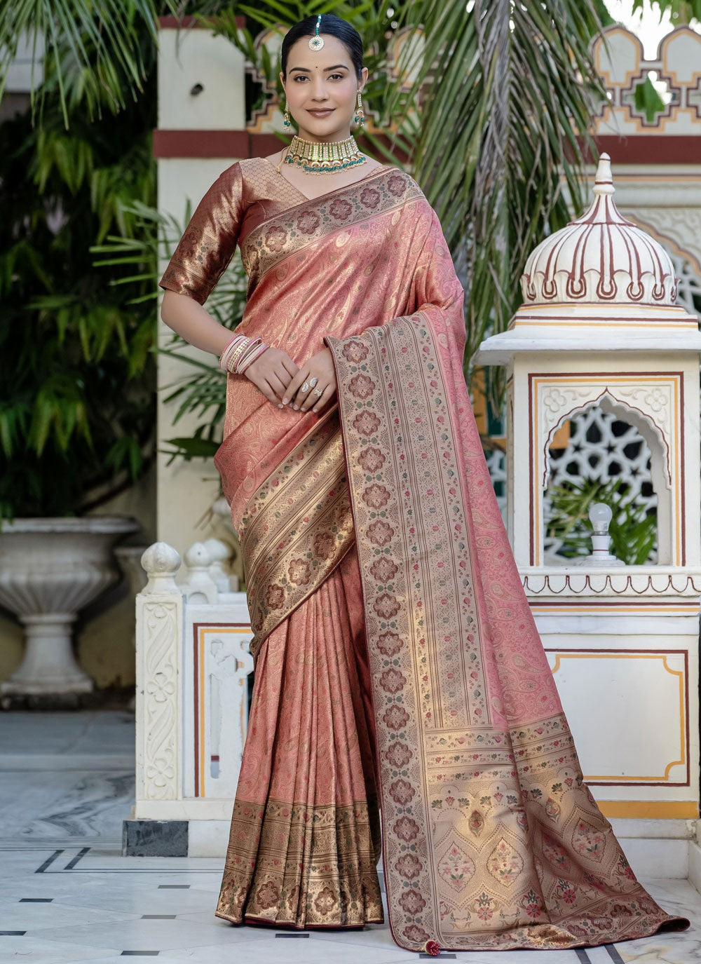 Pink Kanjivaram Silk Contemporary Saree Meenakari, Woven, Zari S15793