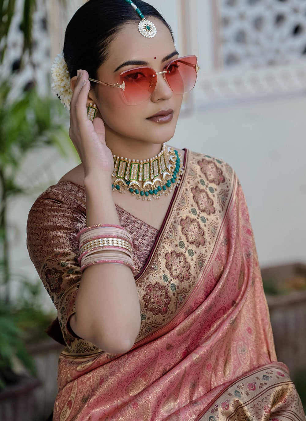 Pink Kanjivaram Silk Contemporary Saree Meenakari, Woven, Zari S15793