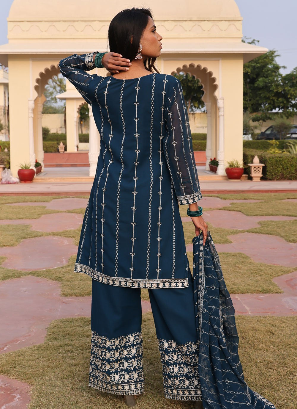 Embroidered Georgette Morpeach Salwar Suit T5981
