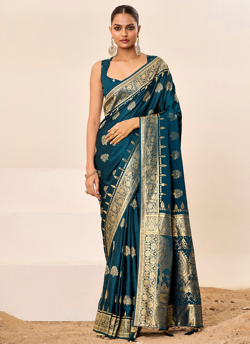 Morpeach Satin Silk Contemporary Saree Jacquard Work, Woven S16449