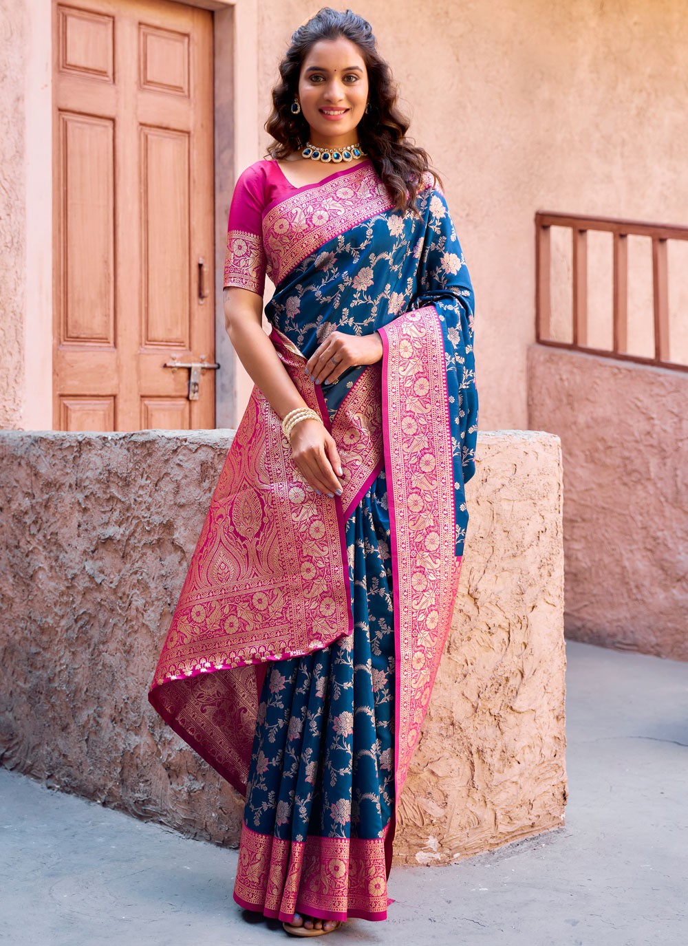 Classic Saree Weaving Zari Morpeach Silk Saree S13282