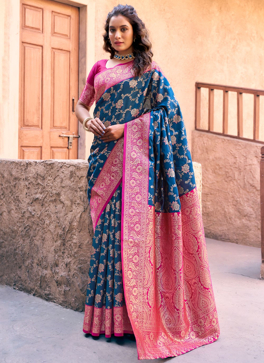 Classic Saree Weaving Zari Morpeach Silk Saree S13282