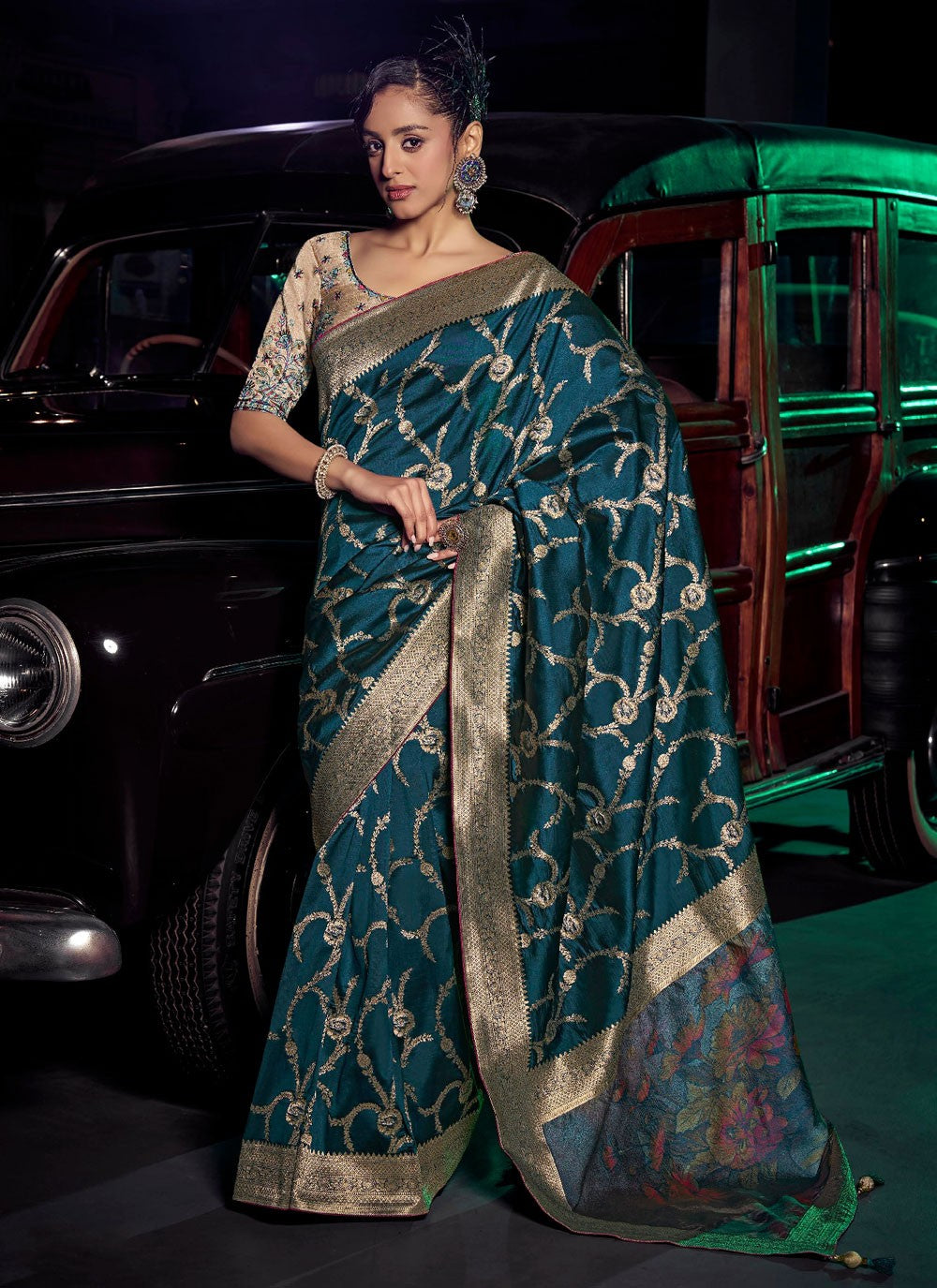 Morpeach Pure Silk Classic Saree Weaving Zari S19043