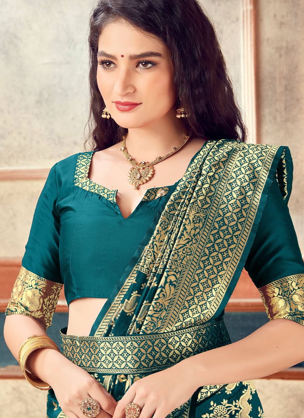 Trendy Weaving Zari Silk Saree - S2814