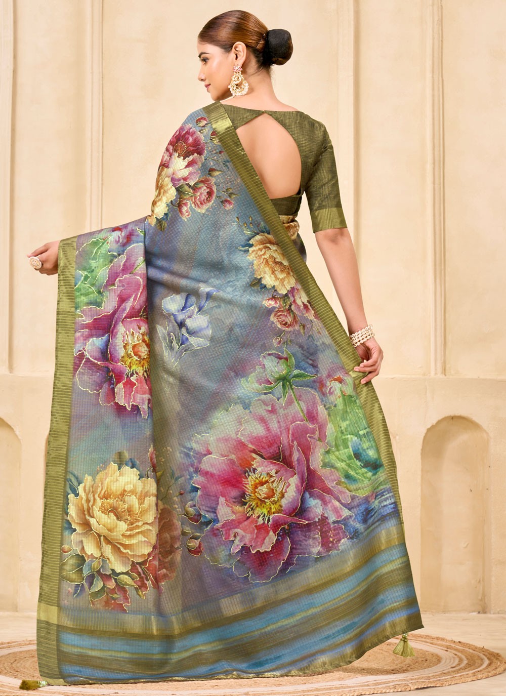 Multi Colour Silk Trendy Saree Floral Printed S19844