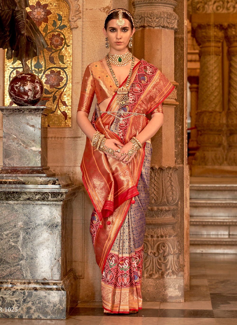 Trendy Meenakari Banarasi Silk Saree - S4928