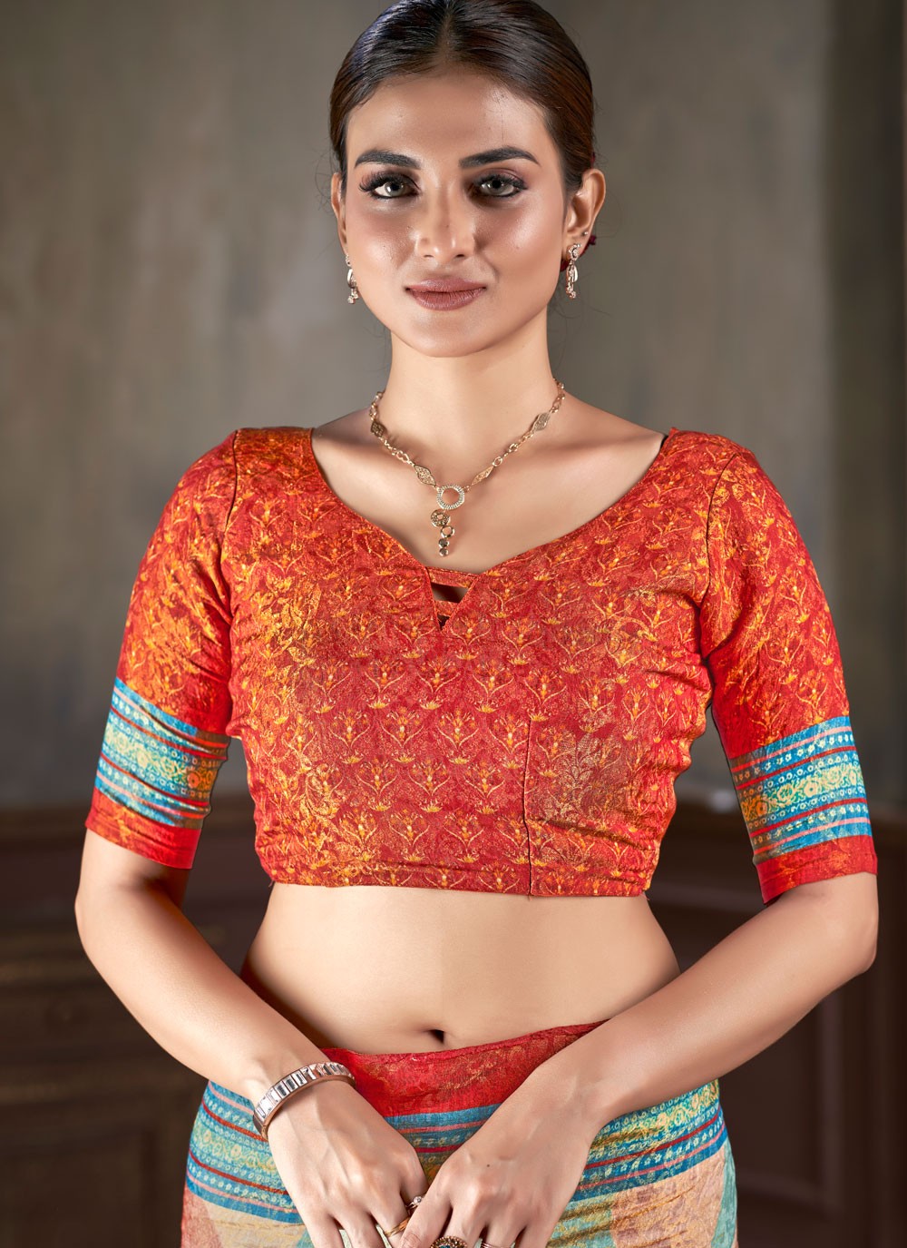 Classic Jacquard Work Silk Saree - S7402
