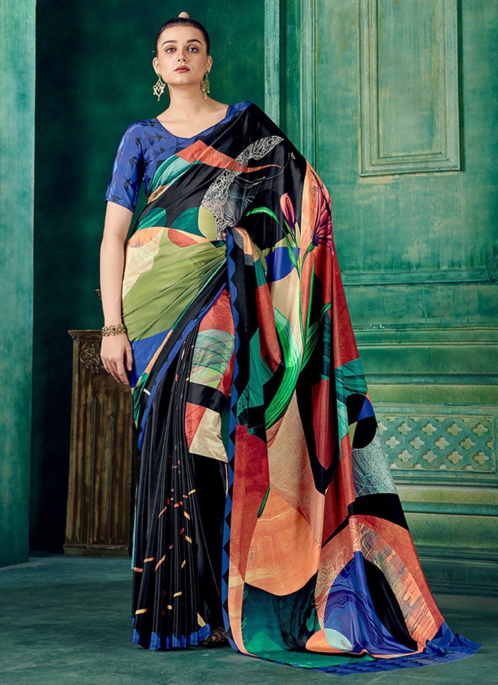 Classic Abstract Print Pure Crepe Saree - S7166