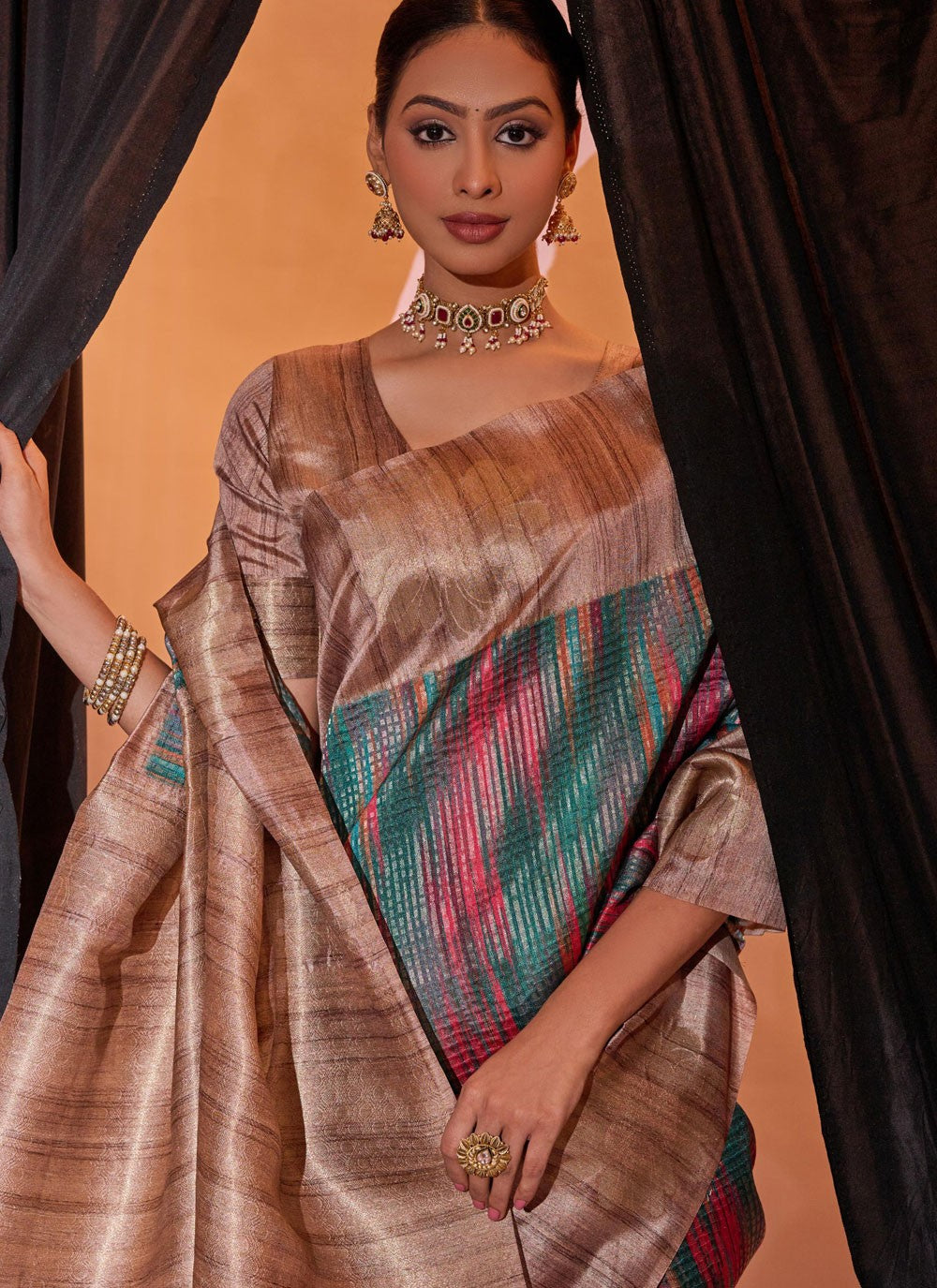Trendy Weaving Zari Tussar Silk Saree - S5163