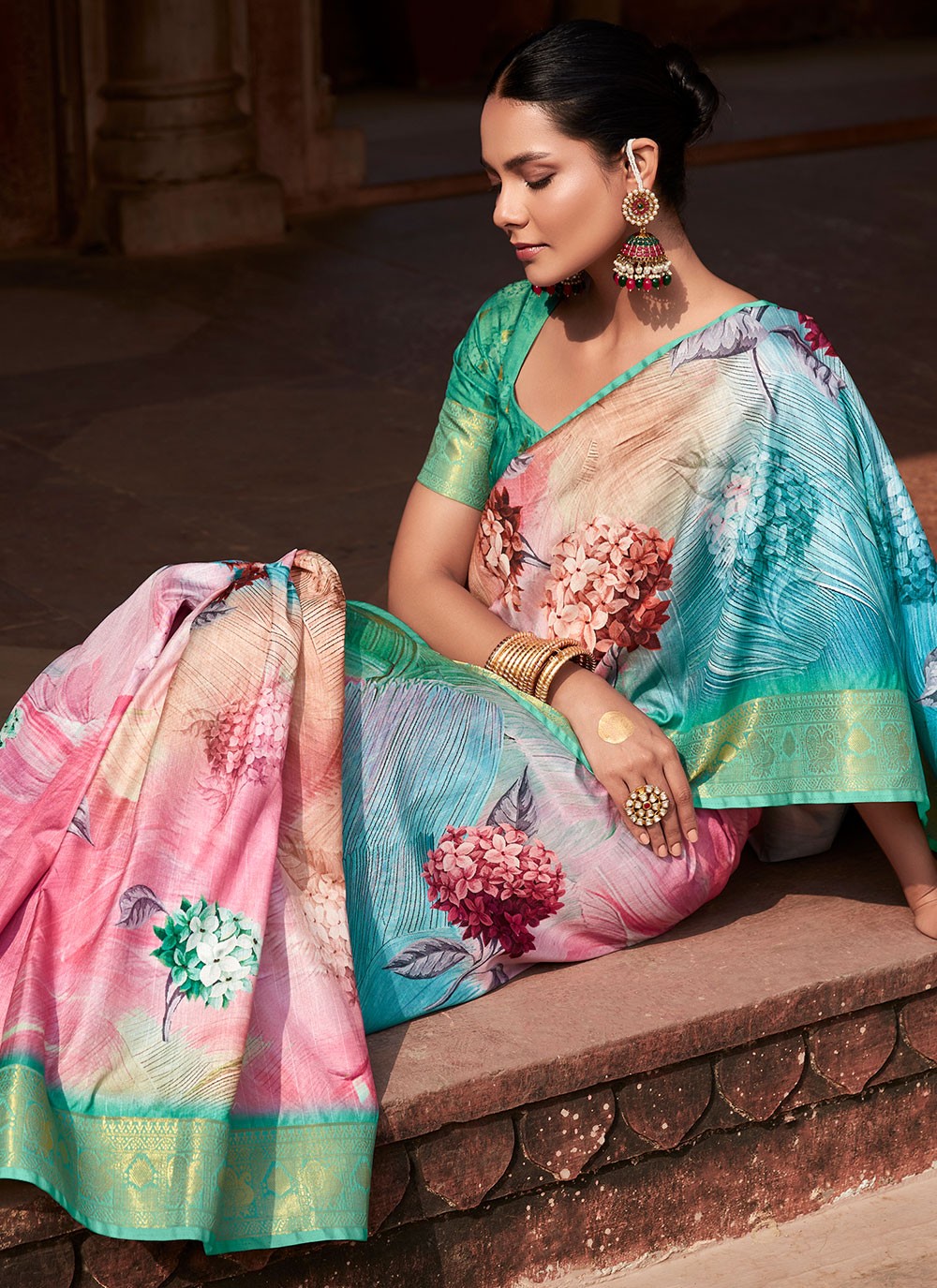 Classic Woven Handloom Silk Saree - S4503